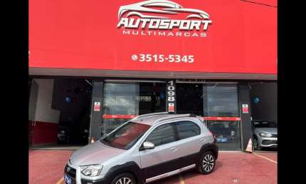 Toyota etios hb cross 2014