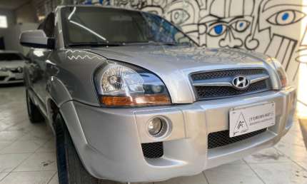 Hyundai tucson  2.0 automatica gls - couro - baixo km - impecavel