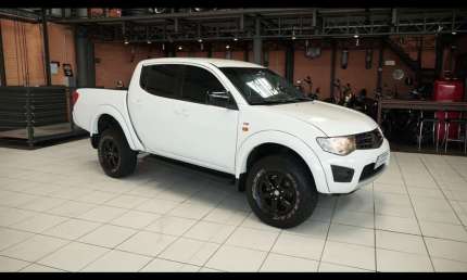 Mitsubishi l200 triton 2.4 hls 2015