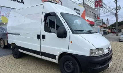 Peugeot boxer furgão 350 2.3 4pts 2013