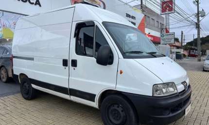 Peugeot boxer furgão 350 2.3 4pts 2013
