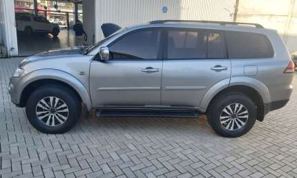 Mitsubishi pajero hpe-s 3.2 4x4 t.i.diesel 5p aut.