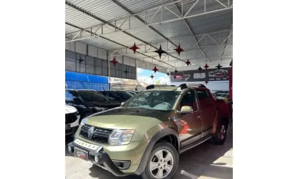 Renault duster oroch 2017 2.0 16v flex dynamique 4p automático