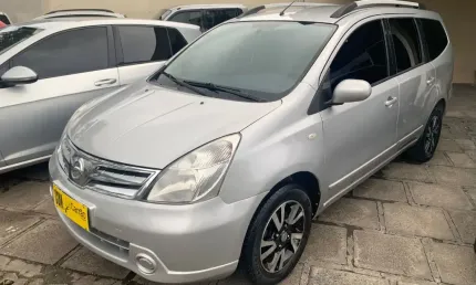 Grand  livina