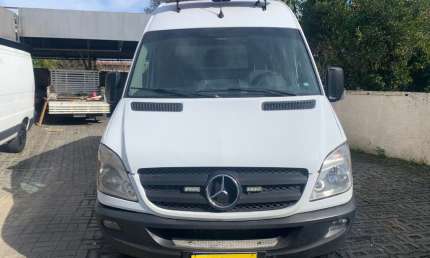 Mercedes benz sprinter 311