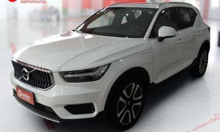 Volvo xc40 2021 1.5 t5 recharge momentum geartronic