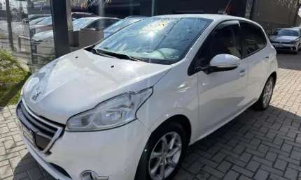 Peugeot 208 act pack bva 2015