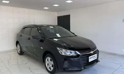 Chevrolet onix hatch 1.0 - preta - 2021/2022