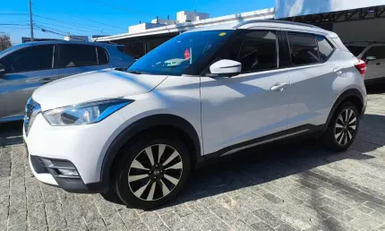 Nissan kicks sl cvt 2017