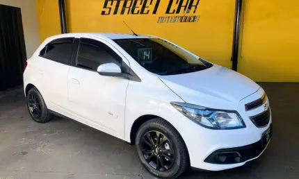 Chevrolet onix hatch ltz 1.4 8v flexpower 5p mec.