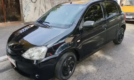 Toyota etios 1.3 16v x 5p.