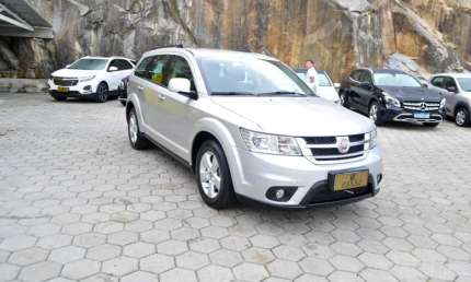Fiat freemont precision 2.4 at6 - prata - 2012/2013