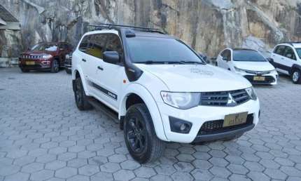 Mitsubishi pajero dakar 3.2 4x4 mt - branca - 2013/2014