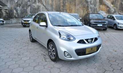 Nissan march sl 1.6 at - prata - 2016/2017