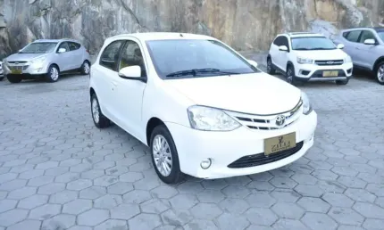 Toyota etios xls 1.5 mt - branca - 2015/2016