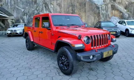 Jeep gladiator rubicon 3.6 v6 4x4 at  - vermelha - 2022/2023