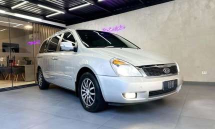 Kia carnival ex 3.5lv6 2012