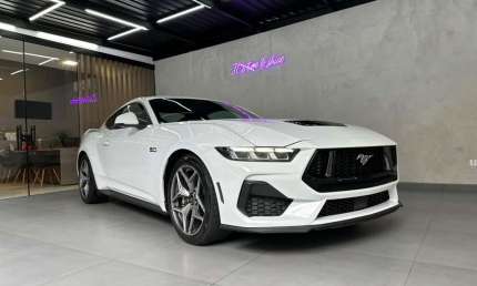 Ford mustang new gt v8 2024