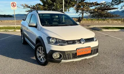 Volkswagen saveiro cross 1.6 t.flex 16v cd  - branca - 2014/2015
