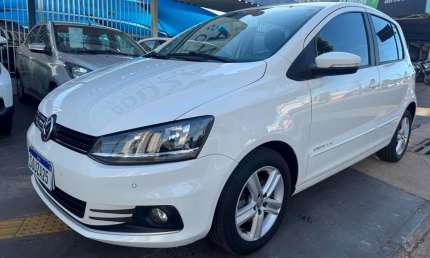 Vw fox confortline 1.6 flex  2015/2016  completo revisado penus novos sem detalhe