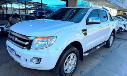 Ford ranger xlt 2.5 flex 4x2  manual  2013/2013 completa de unico dono  revisada lacrada