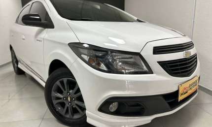 Chevrolet onix 1.4mt eff 2015