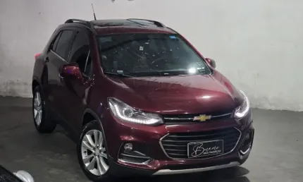 Gm/ tracker ltz baixo km interior caramelo impecavel aceito trocas e financio - 2017