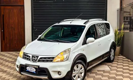 Nissan livina x-gear x-gear sl/x-gear 1.8 flex f. aut.  - branca - 2014/2014