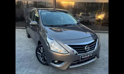 Nissan versa unique 1.6 16v flexstart 4p aut.  - cinza - 2017/2018