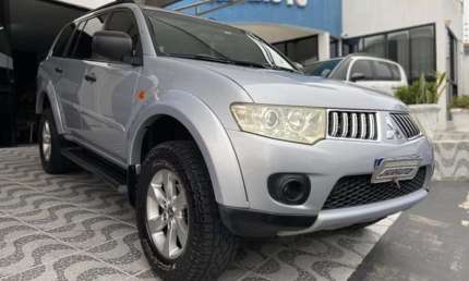 Mitsubishi pajero dakar d 2012