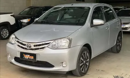 Toyota etios 1.5 platinum 16v - 2014/2015