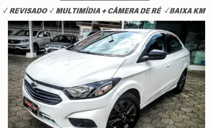 Onix sedan impecável