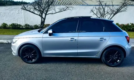 Audi a1 sport back teto panorâmico 