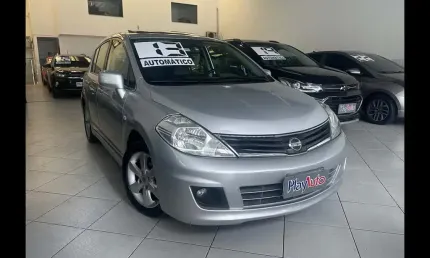 Nissan tiida flex automático