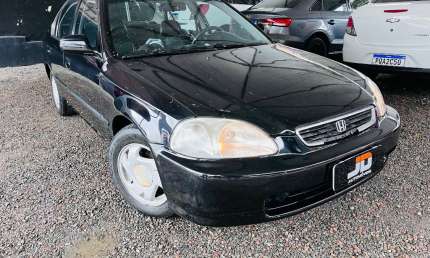 Honda civic 98  automático 