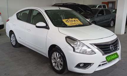 Versa aut 1.6 com baixo km
