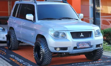 Mitsubishi pajero tr4 flex
