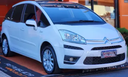  citroën c4 picasso glx 2.0 2013/2014 – conforto, tecnologia e espaço para toda a família! 