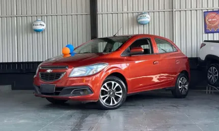 Chevrolet onix 1. 4mt ltz 2013