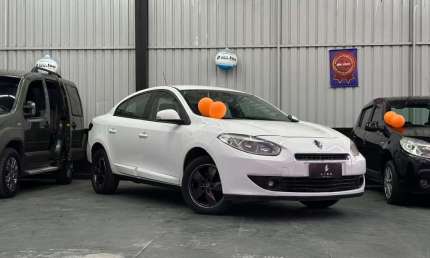 Renault fluence 2.0 dynamique 16v flex 4p automatico 2014