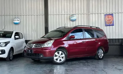 Nissan grand livina 18sl 2010