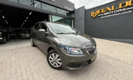 Onix hatch lt 1.4 8v flexpower 5p mec.