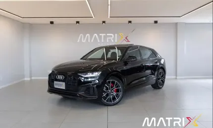 Audi q8 perf.black 3.0 tfsi quat. s-tr/(híb.)