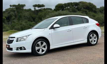 Chevrolet cruze lt hb 2014
