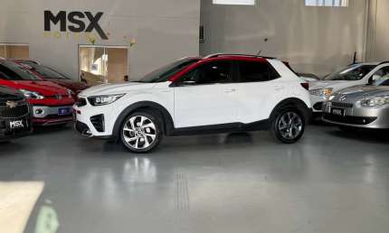 Kia stonic gasolina e elétrico automático