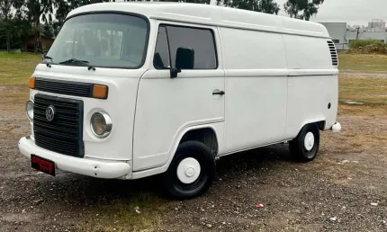 Volkswagen kombi furgao 2013