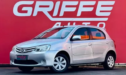 Toyota etios hb xs 2013