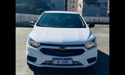Chevrolet onix joy black 2021
