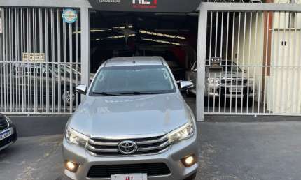 Toyota hilux cd srx 4x4 2.8 tdi 16v diesel aut.
