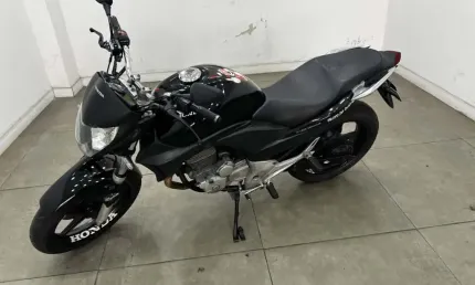 Honda cb 300r 2011